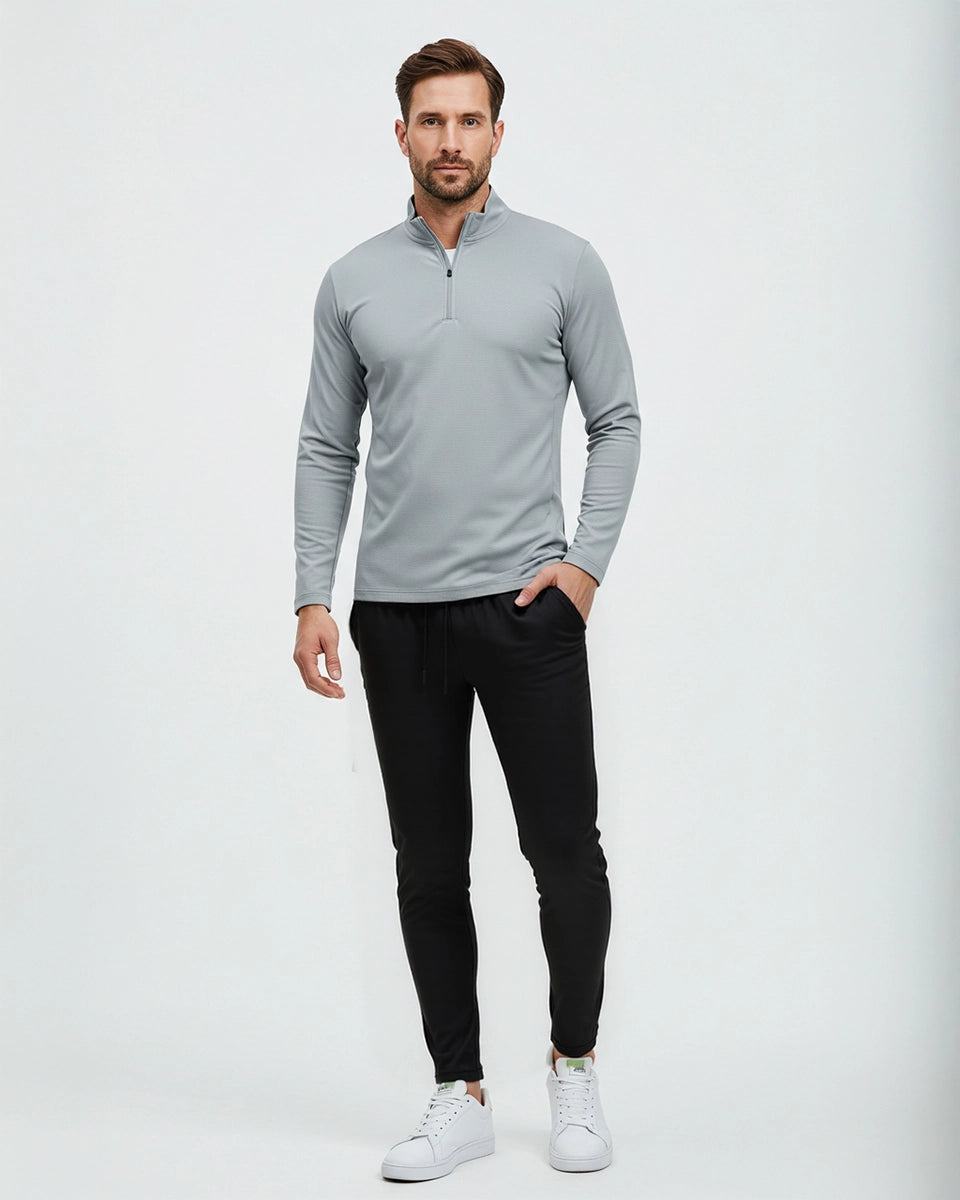 Performance pants with smart pockets and an elastic waistband for active movement