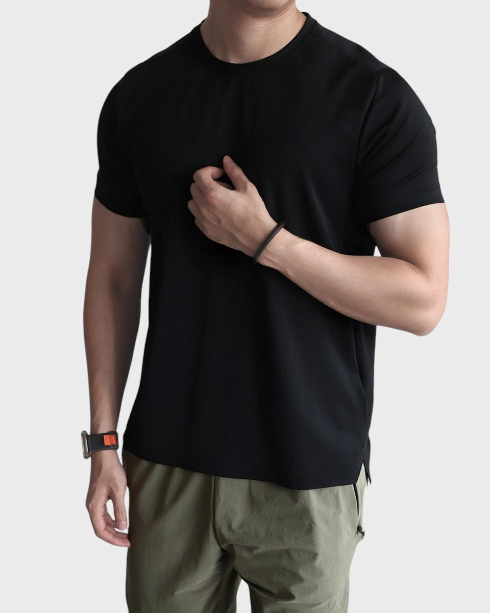 Seamless activewear t-shirt for daily and gym wear