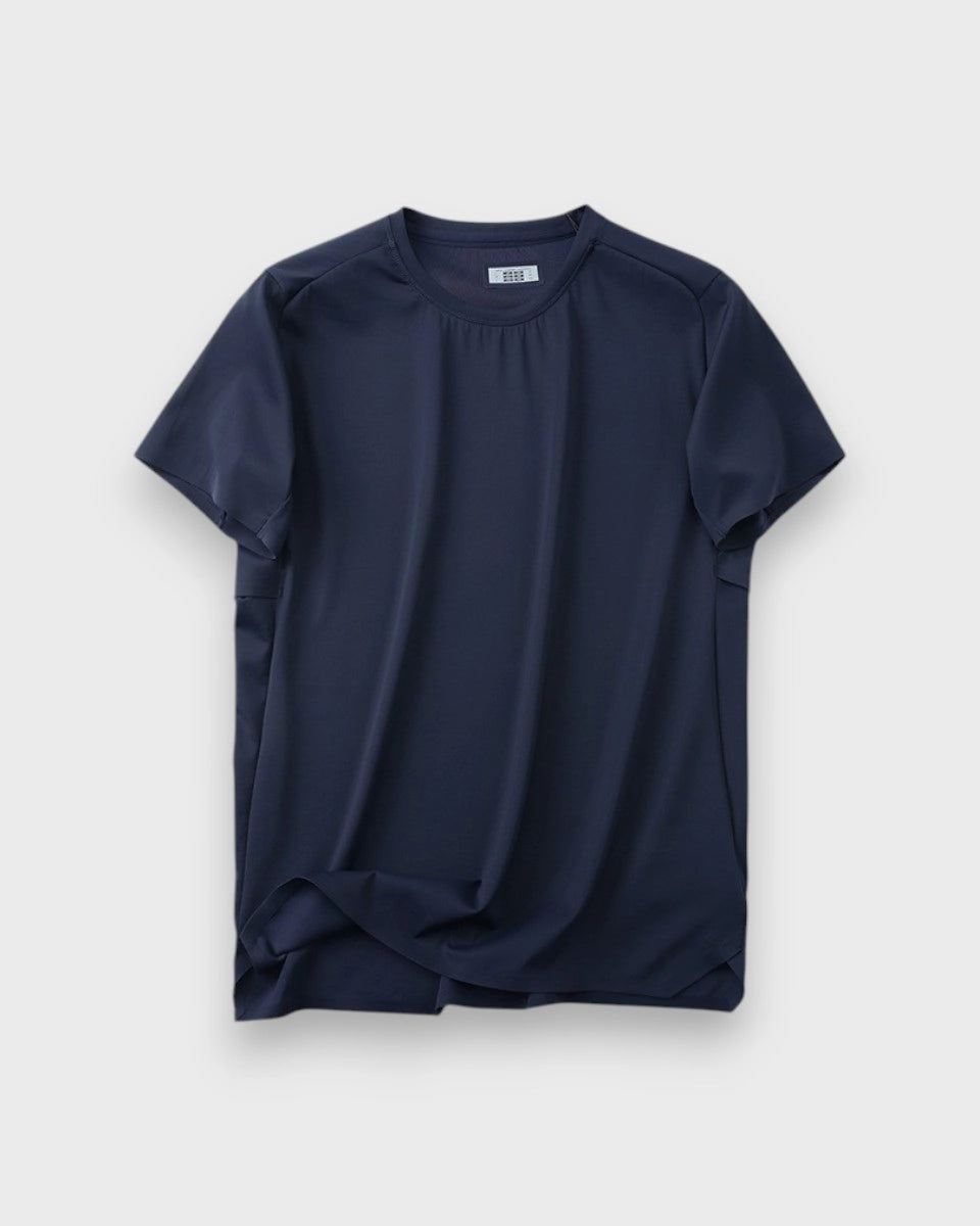 Seamless activewear t-shirt for daily and gym wear