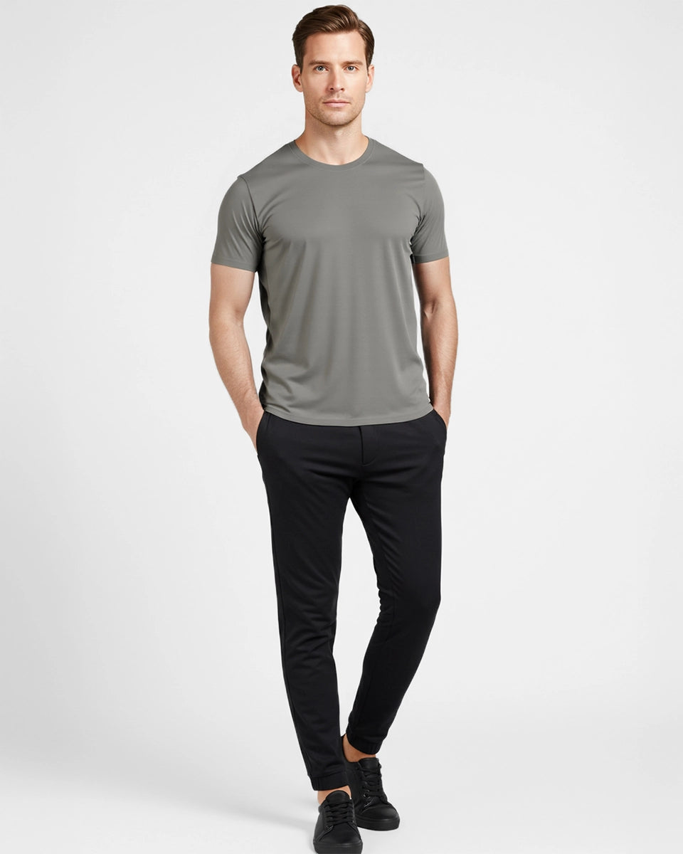 Seamless activewear t-shirt for daily and gym wear