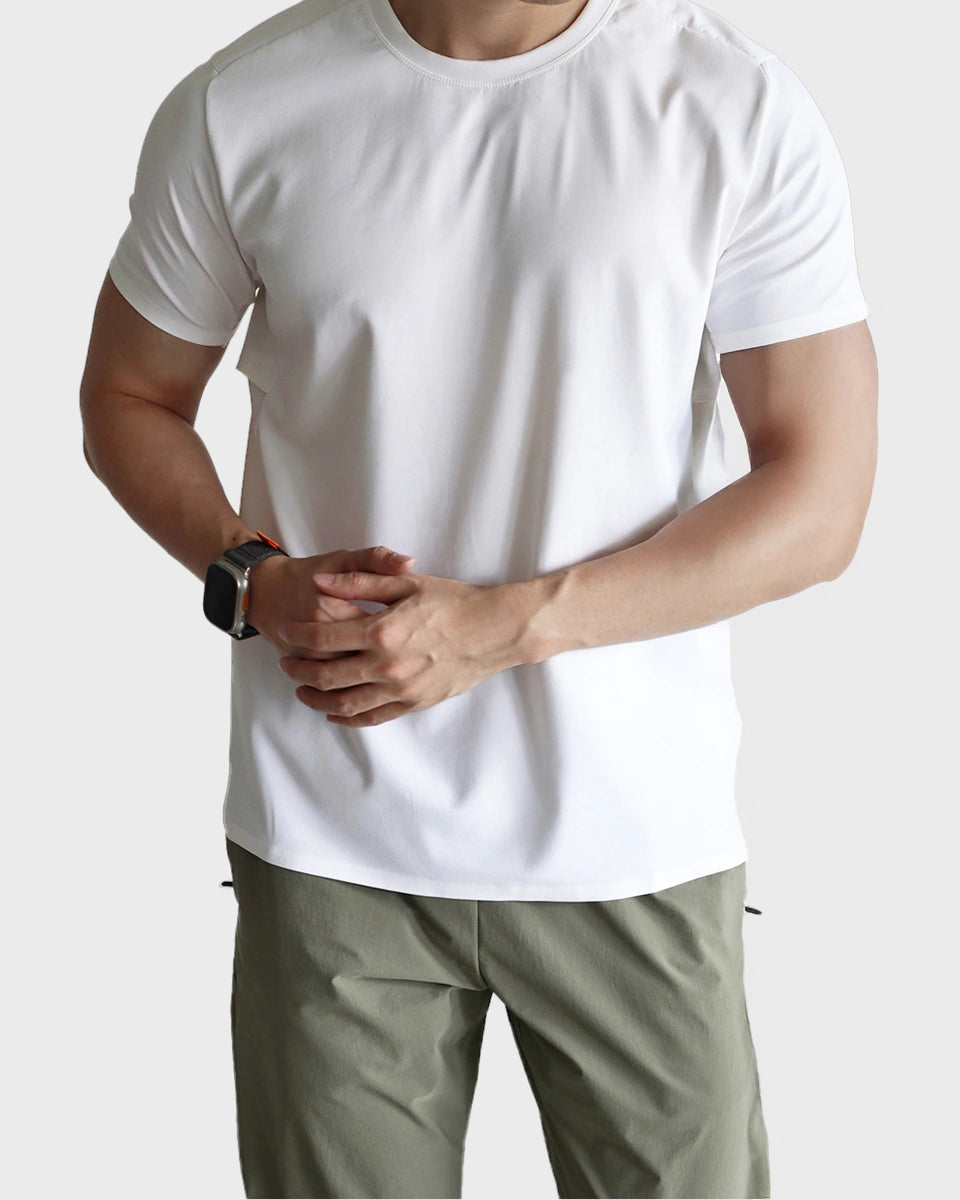 Seamless activewear t-shirt for daily and gym wear