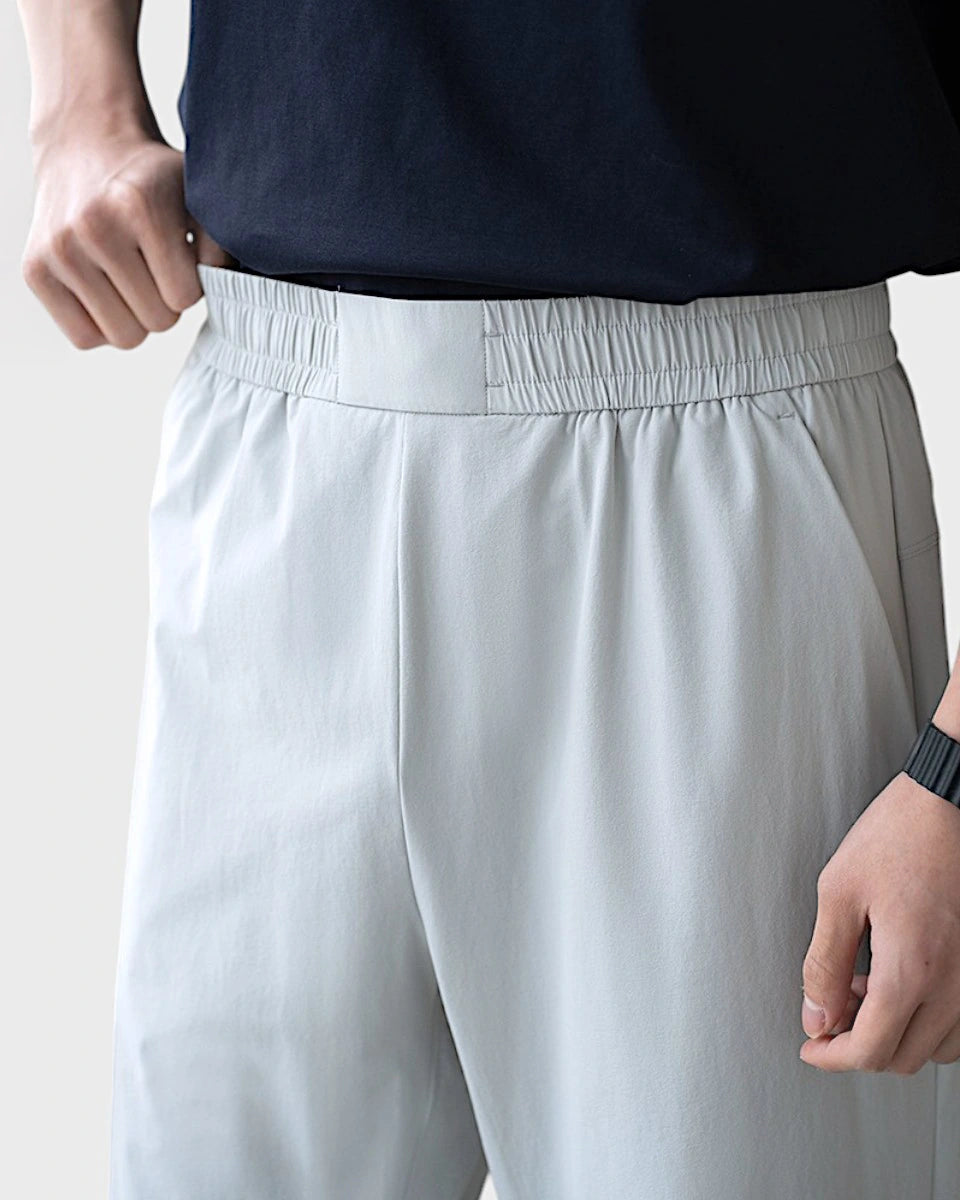 Range Pant – Lightweight 4-way stretch pants for men with zippered pockets