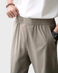 Range Pant – Lightweight 4-way stretch pants for men with zippered pockets