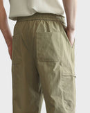 Moisture-wicking jogger pants with elastic waistband and zipper pockets