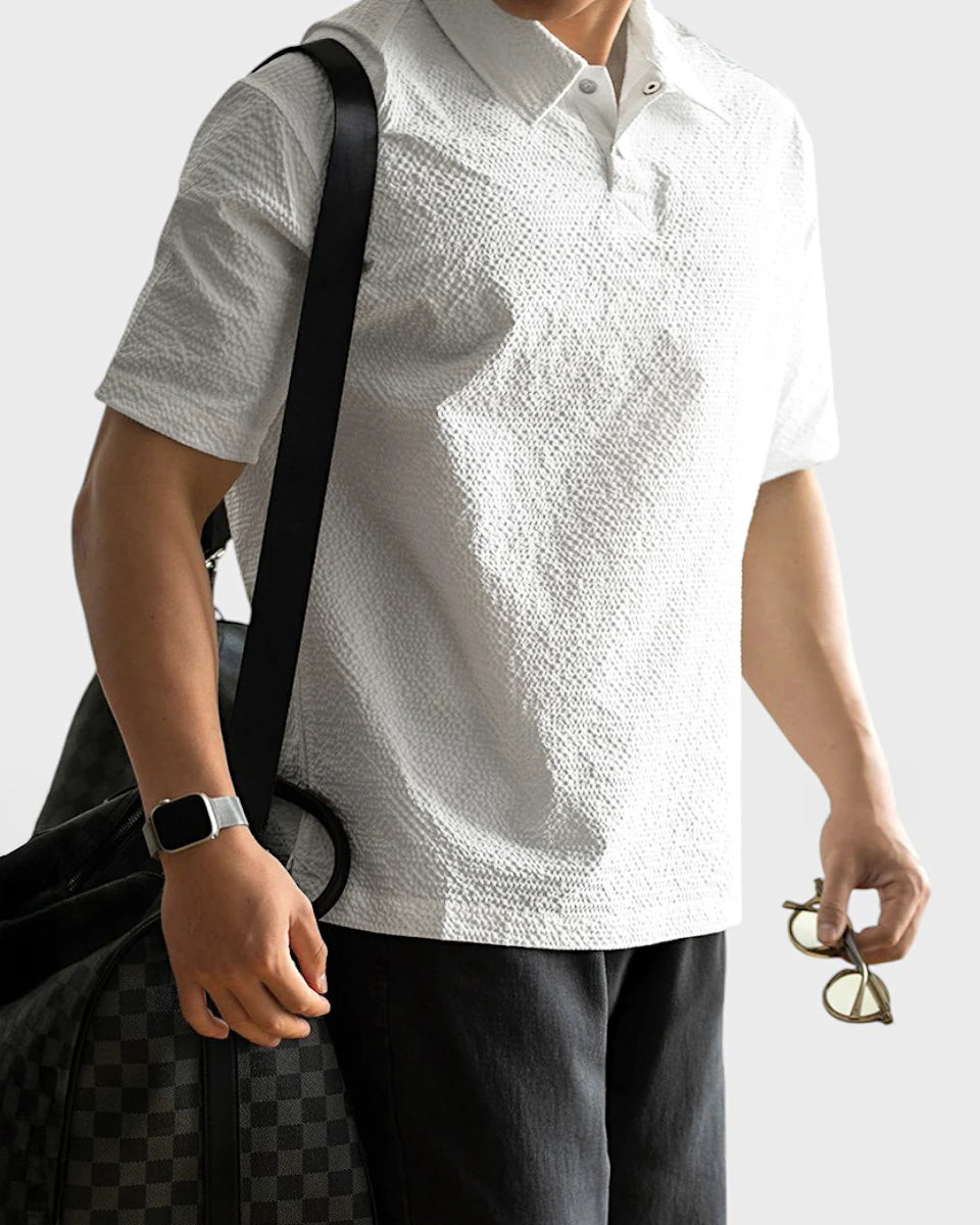 Urbanease Polo – Men’s seersucker polo shirt with breathable fabric and relaxed fit