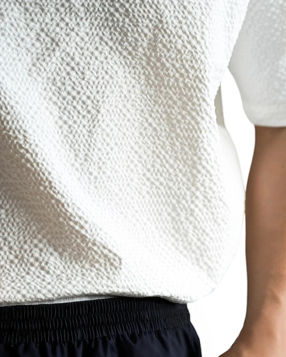 Urbanease Polo – Men’s seersucker polo shirt with breathable fabric and relaxed fit